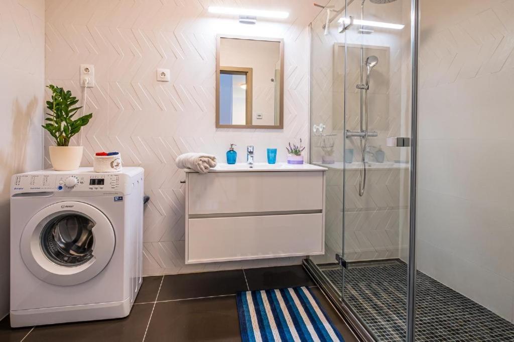 Fuered Luxury Apartman With Private Pool บาลาตอนฟือเรด ภายนอก รูปภาพ